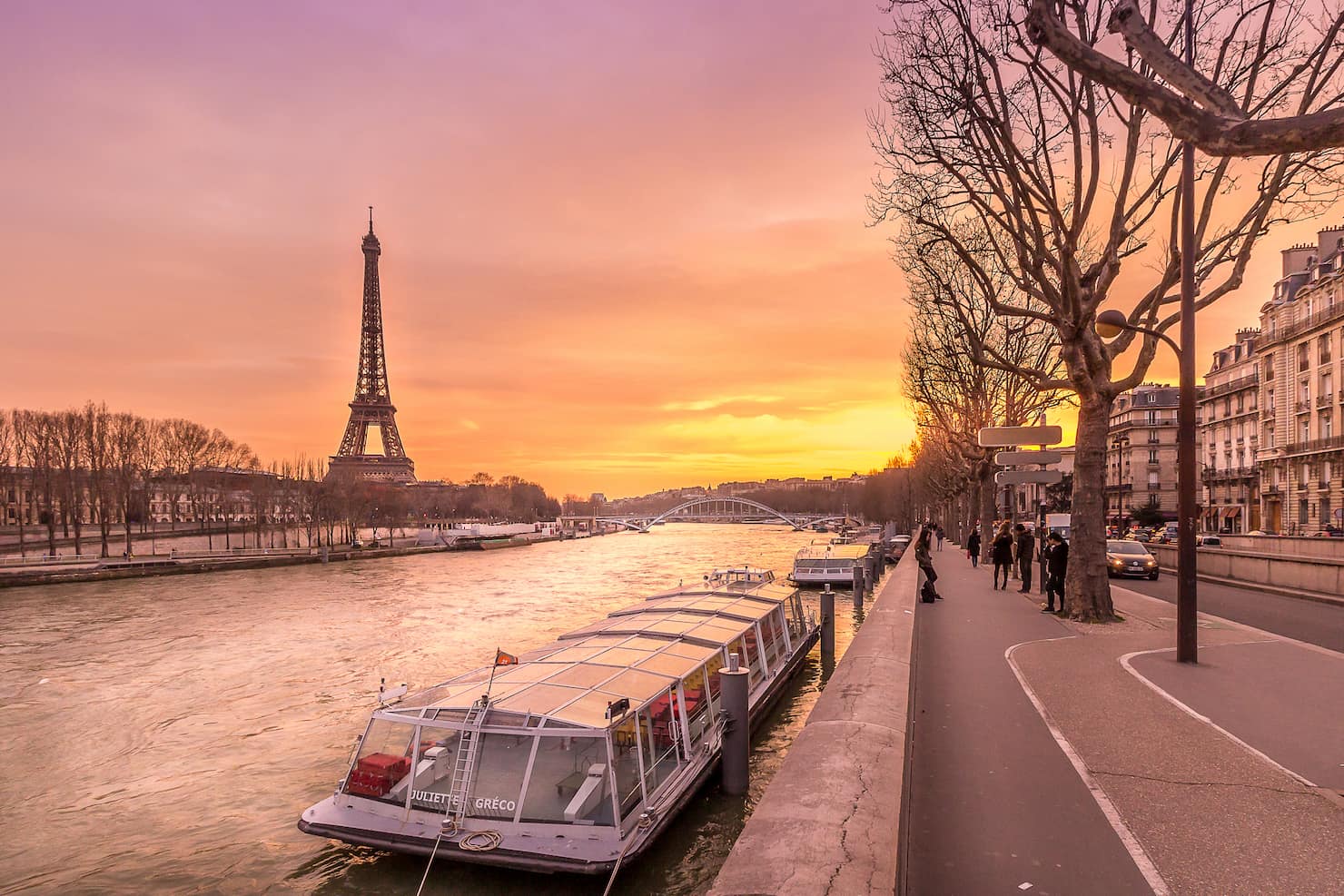 crucero por el sena y la torre eiffel
